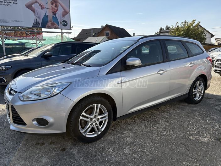 FORD FOCUS 1.6 Ti-VCT Ambiente