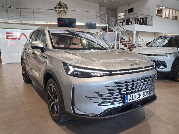 BAIC X7