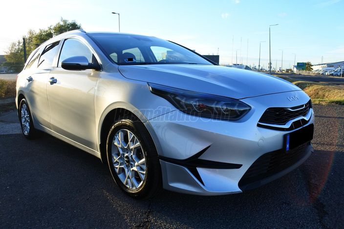 KIA CEE'D Ceed SW 1.5 T-GDI Gold