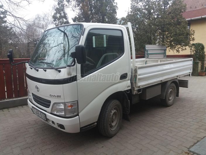 TOYOTA DYNA
