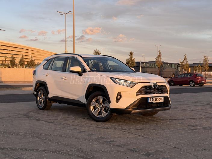 TOYOTA RAV 4 Rav4 2.5 Hybrid Comfort Style Plus e-CVT