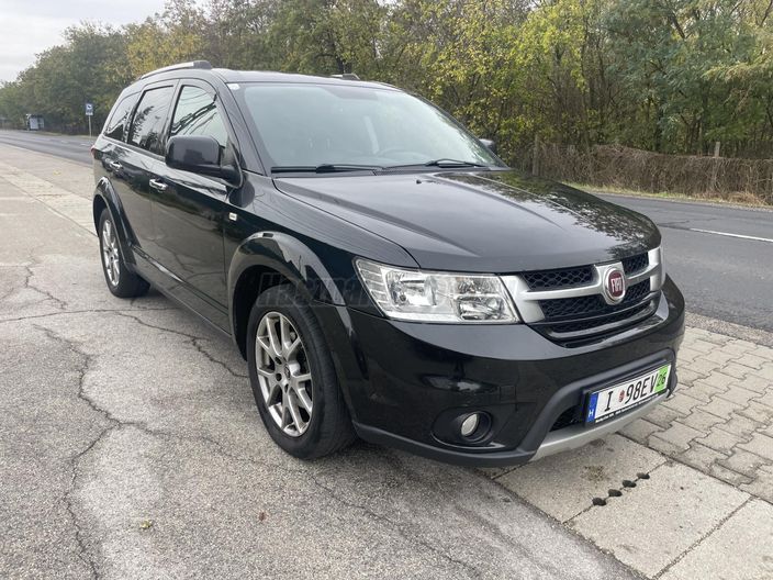 FIAT FREEMONT 2.0 Mjet Black Code 4x4 (Automata) (7 személyes )