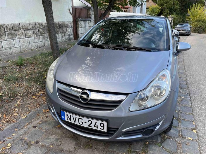 OPEL CORSA D 1.2 Cosmo
