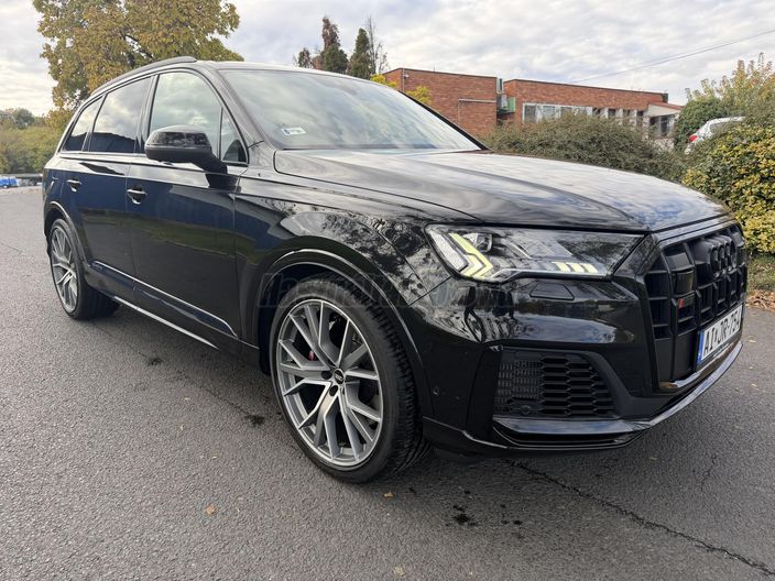 AUDI SQ7 60 TFSI quattro Tiptronic ic [7 személy]