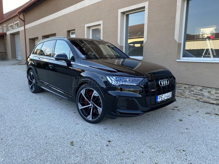 AUDI SQ7 60 TDI quattro Tiptronic ic [7 személy]