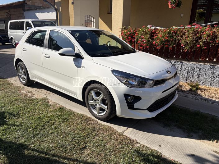 KIA RIO 1.2 DPI Silver