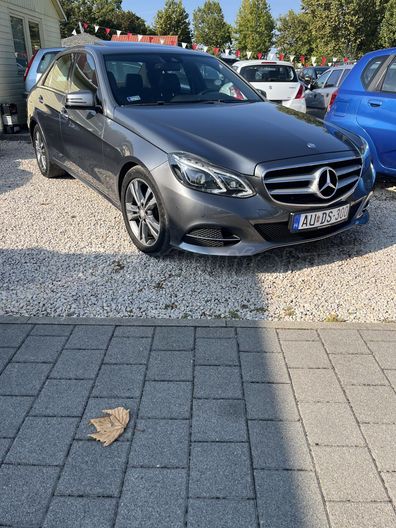 MERCEDES-BENZ E 220 BlueTEC (BlueEFFICIENCY) Avantgarde 9G-TRONIC