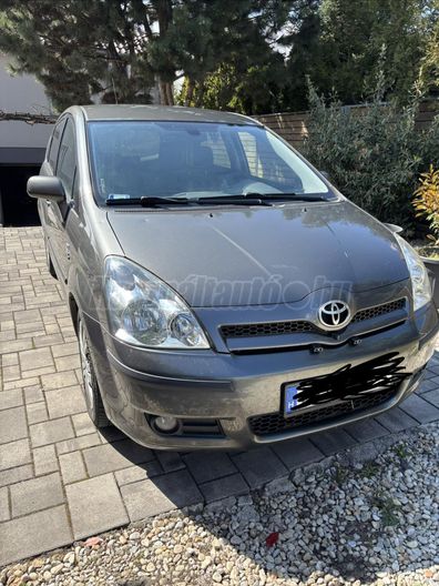 TOYOTA COROLLA VERSO 2.2 D-CAT Linea Sol
