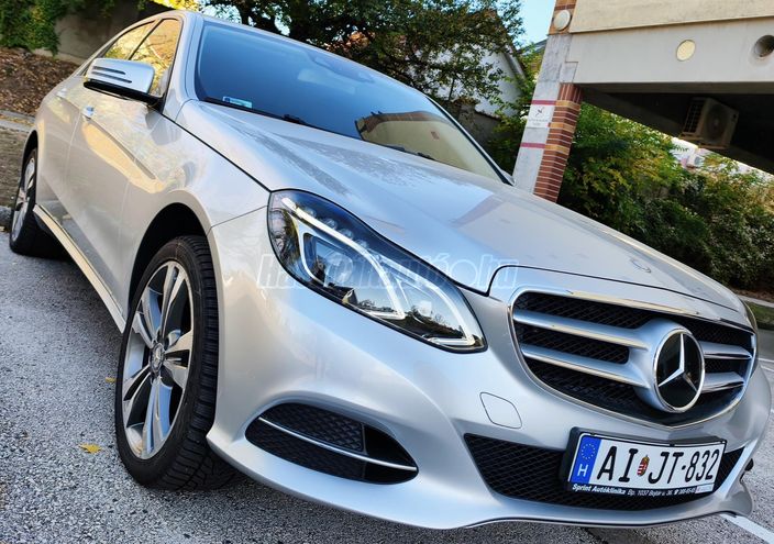 MERCEDES-BENZ E 300 BlueTEC Avantgarde 9G-TRONIC