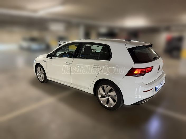 VOLKSWAGEN GOLF VIII 1.5 TSI ACT Style