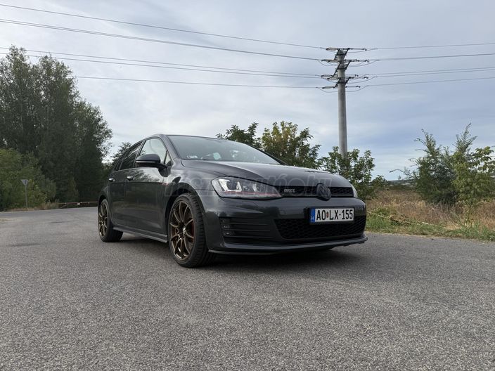 VOLKSWAGEN GOLF VII 2.0 TSI BMT GTI
