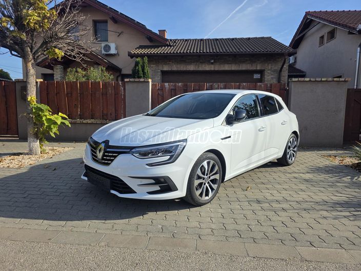 RENAULT MEGANE 1.3 TCe Techno EDC