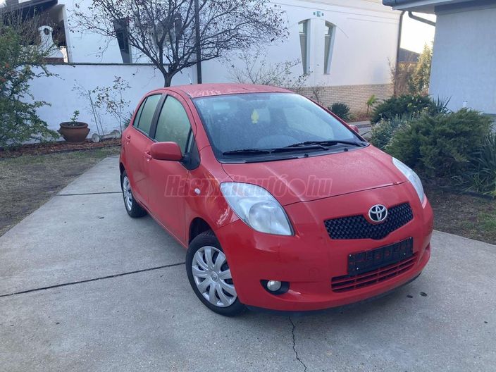 TOYOTA YARIS 1.3 Ice Plus