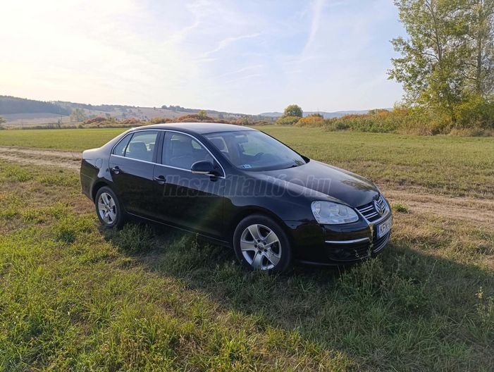 VOLKSWAGEN JETTA 1.6 Comfortline