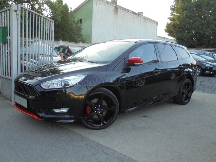 FORD FOCUS 1.5 EcoBoost ST-Line Black