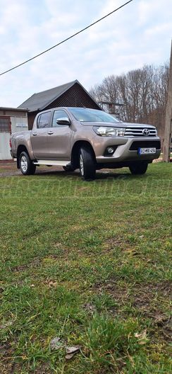 TOYOTA HILUX 2.4 D-4D 4x4 Double Active
