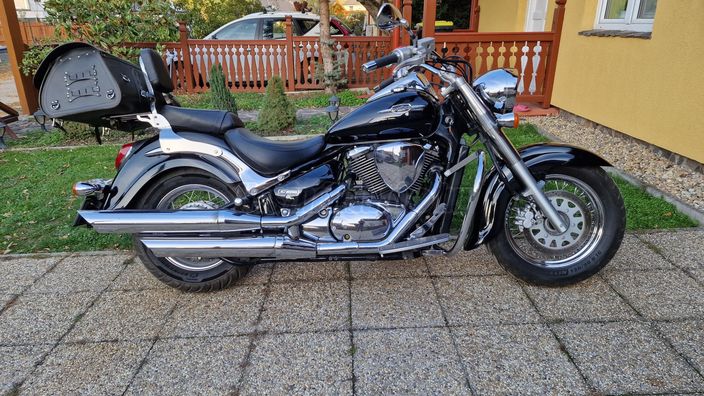 SUZUKI VL 800 (INTRUDER)