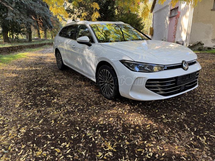 VOLKSWAGEN PASSAT VIII Variant 2.0 TDI SCR Elegance