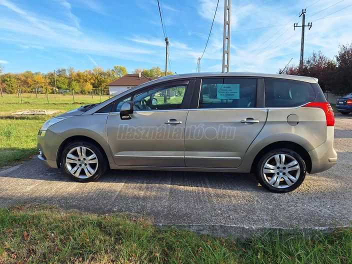 PEUGEOT 5008 2.0 HDi Premium