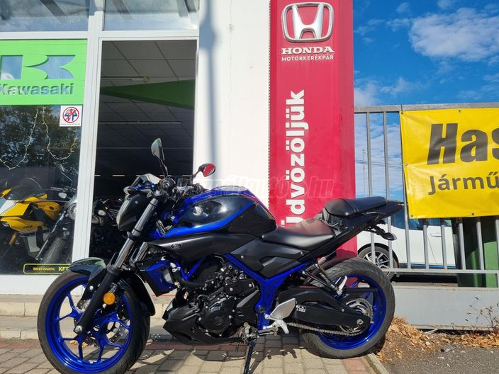 YAMAHA MT-03