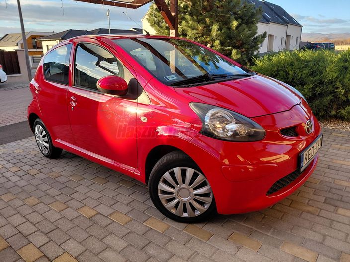 TOYOTA AYGO 1.0 AC