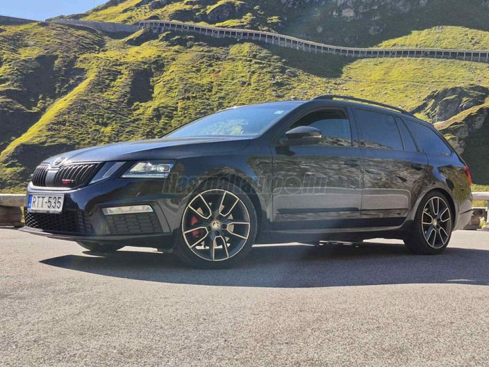 SKODA OCTAVIA Combi 2.0 CR TDI RS 4x4 DSG