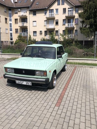 LADA 2105