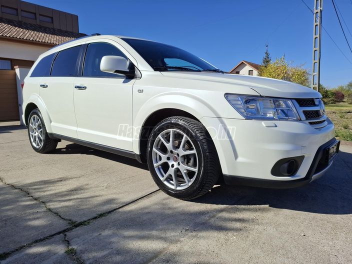 FIAT FREEMONT 2.0 Mjet Lounge 4x4 (Automata) (7 személyes )