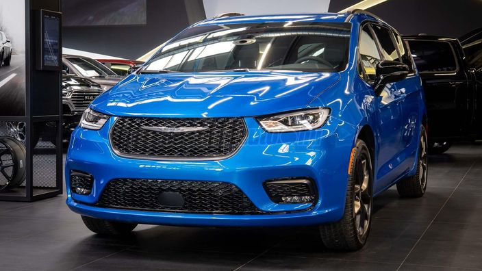 CHRYSLER PACIFICA