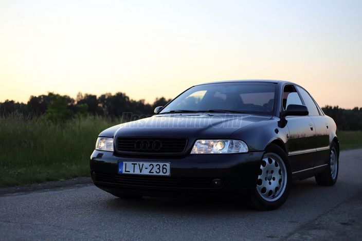 AUDI A4 1.6