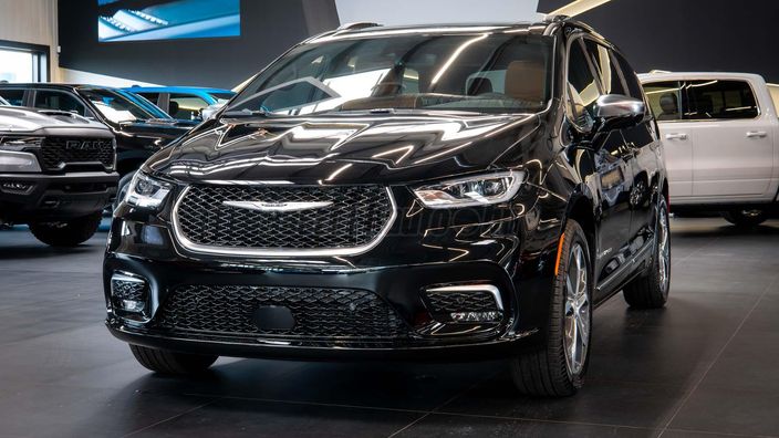 CHRYSLER PACIFICA