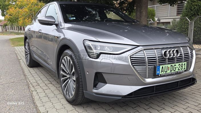 AUDI E-TRON Sportback 55 S line quattro (Automata)