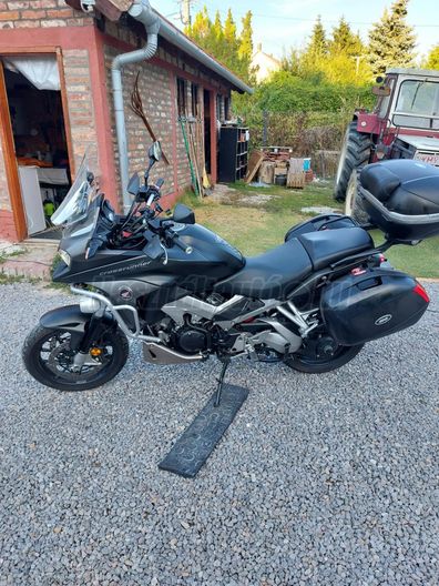 HONDA VFR 800 X