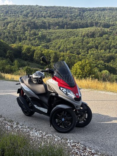 PIAGGIO MP3 300
