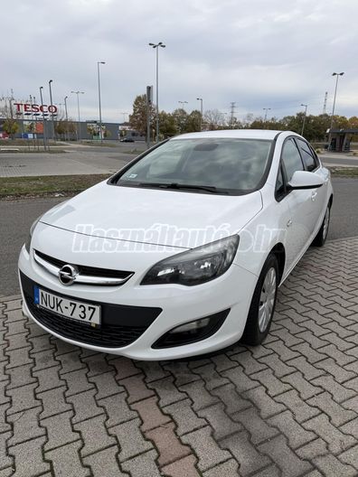 OPEL ASTRA J 1.6 Business