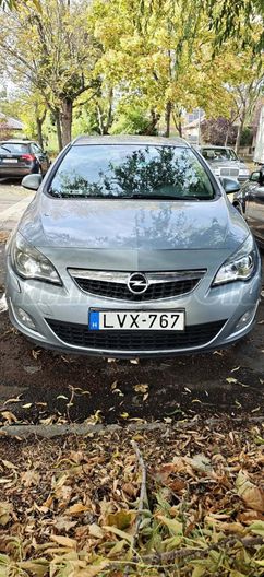 OPEL ASTRA J Sports Tourer 1.7 CDTI Cosmo