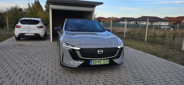 MAZDA 6 6e 68,8kWh e-Skyactiv EV Takumi Plus