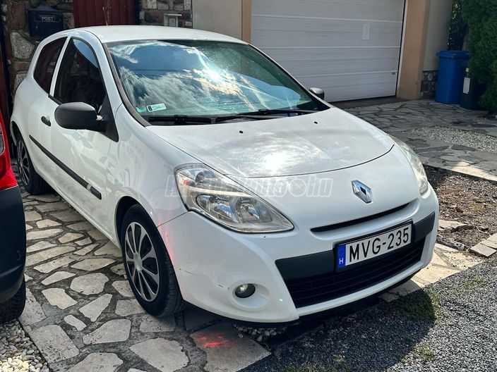 RENAULT CLIO III 1.5 dCi Société
