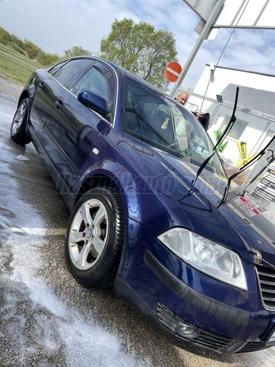 VOLKSWAGEN PASSAT V Variant 1.8 5V Turbo Trendline