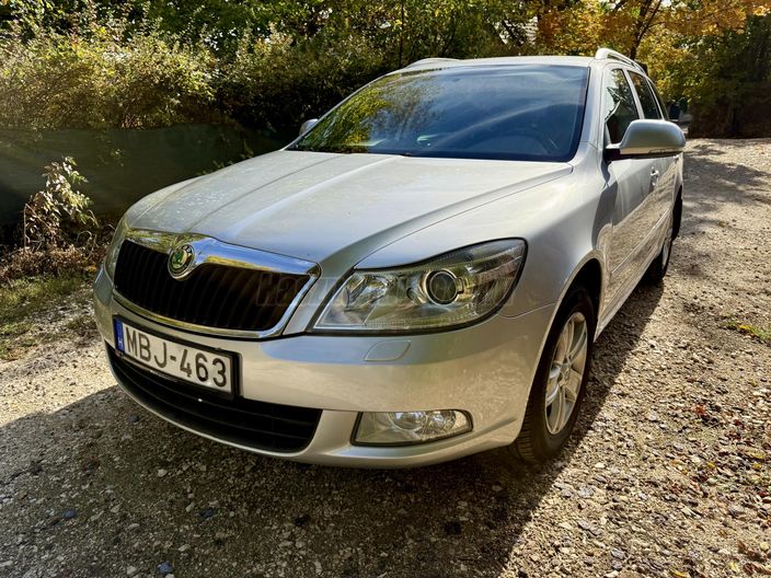 SKODA OCTAVIA 1.6 Ambition