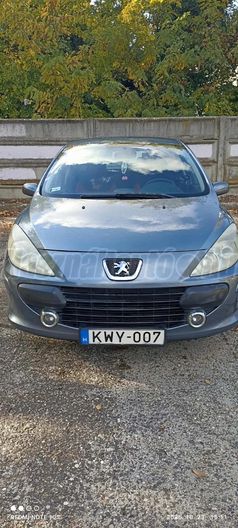 PEUGEOT 307 1.4 D-Sign