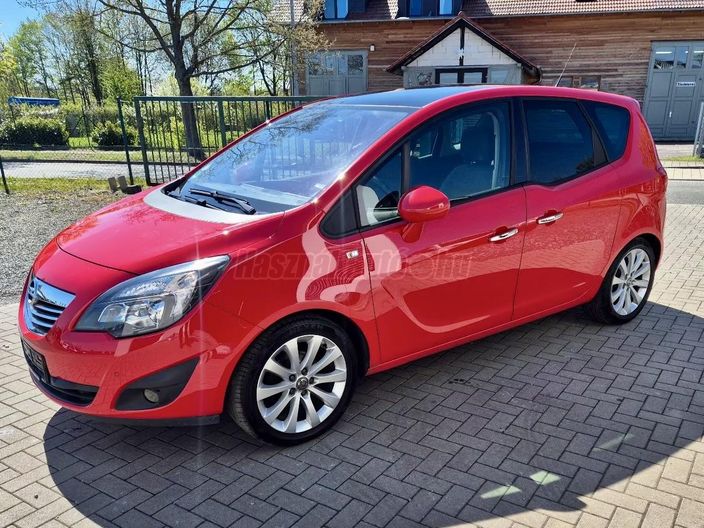 OPEL MERIVA B 1.4 T Cosmo
