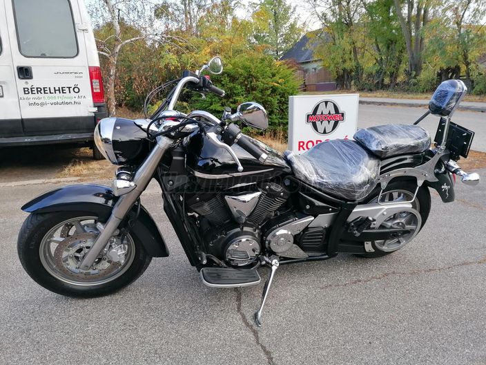 YAMAHA XVS 1300 A MIDNIGHT STAR