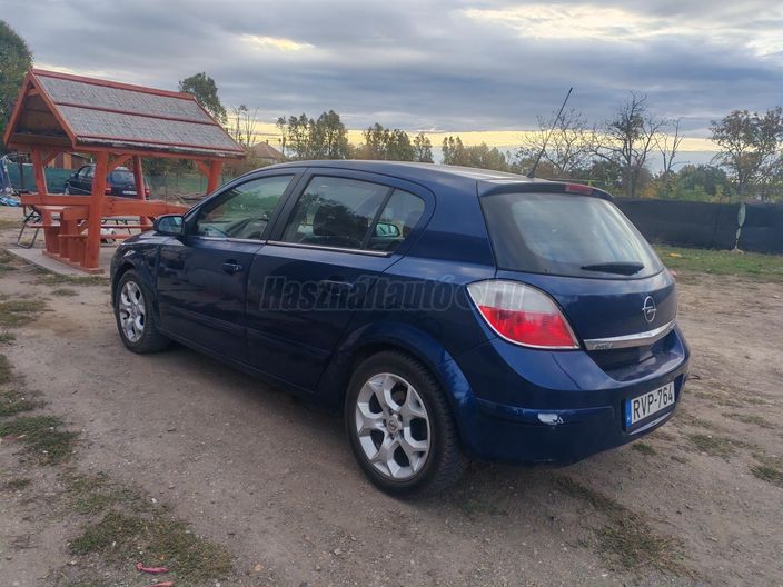 OPEL ASTRA H 1.9 CDTI Cosmo