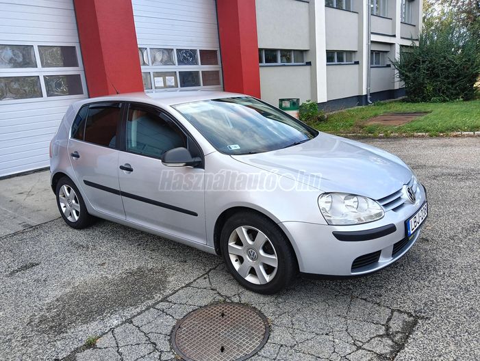 VOLKSWAGEN GOLF V 1.6 Perfekt