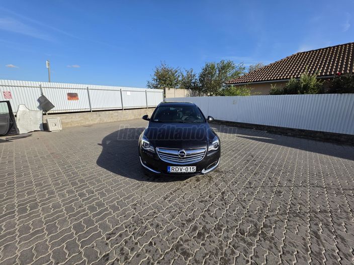 OPEL INSIGNIA