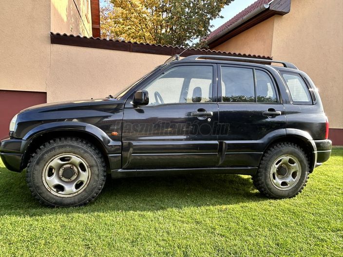 SUZUKI GRAND VITARA 2.5 V6 Klima