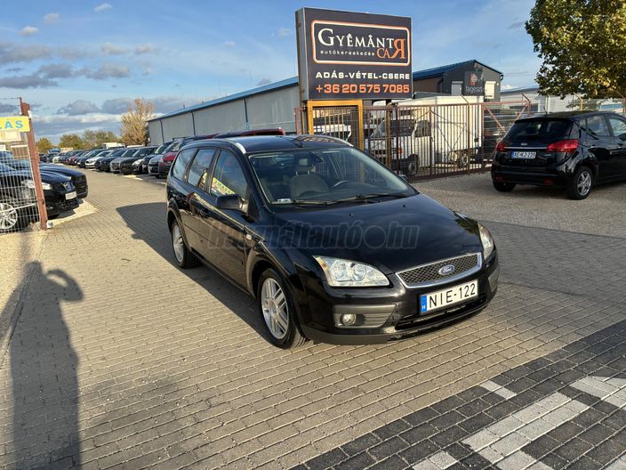 FORD FOCUS 1.6 Ghia