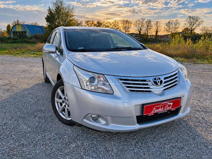 TOYOTA AVENSIS Wagon 2.2 D-4D Premium