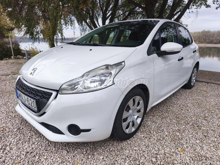 PEUGEOT 208 1.4 HDi Van